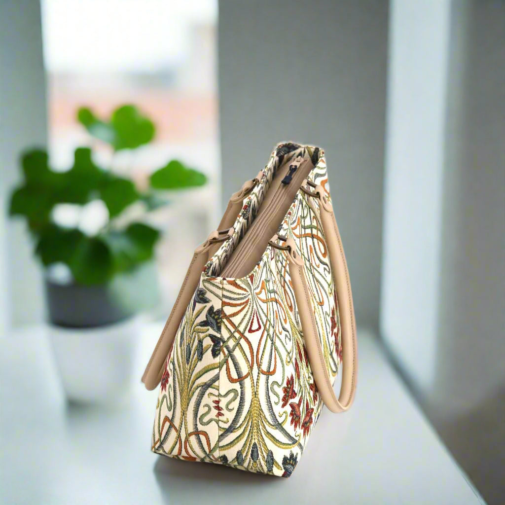 Art Nouveau Shoulder Bag Zip-Top Closure Detail - Secure Fastening with Premium Beige Leather Handles