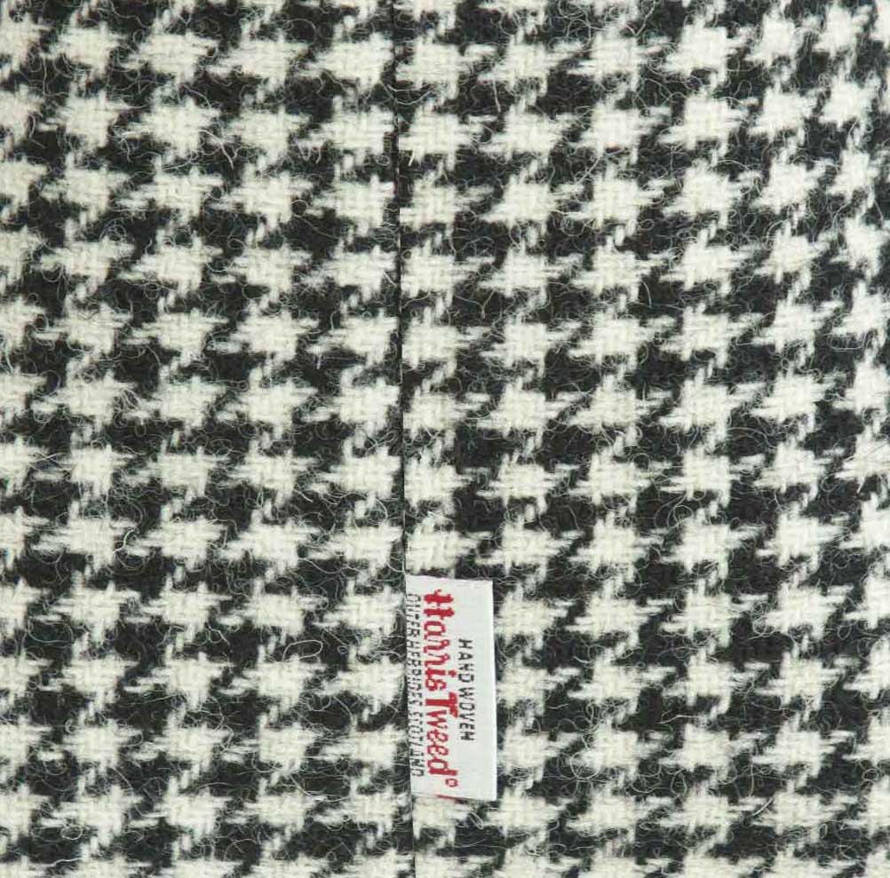 Houndstooth Handbag fabric and Harris Tweed label.