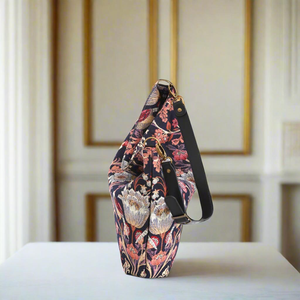 William Morris Hobo Bag - top view showing secure zip closure and spacious interior opening with quality craftsmanship by Umpie Handbags

