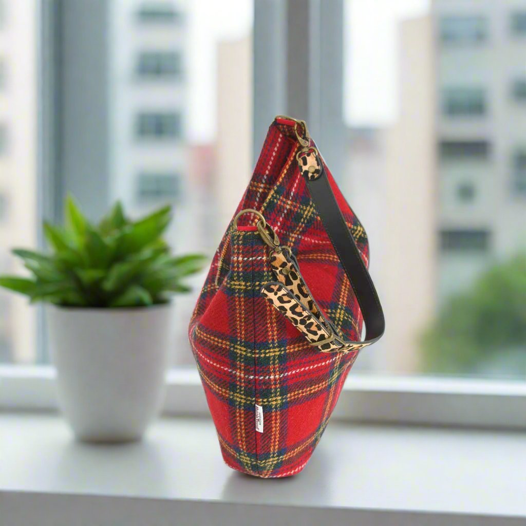 Royal Stewart Tartan Hobo Bag zip closure detail - premium Harris Tweed craftsmanship with secure top opening